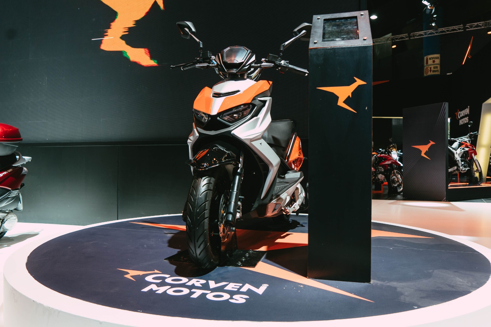 Corven Motos lanzó su línea eléctrica en el Salón Moto 2023