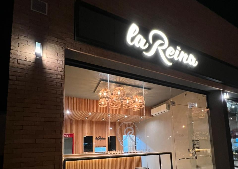 La Reina Empanadas inauguró nuevo local y acelera en su plan de expansión