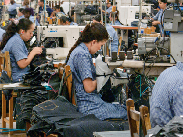 Industria textil: ropa más cara, empleo precario y salarios en caída