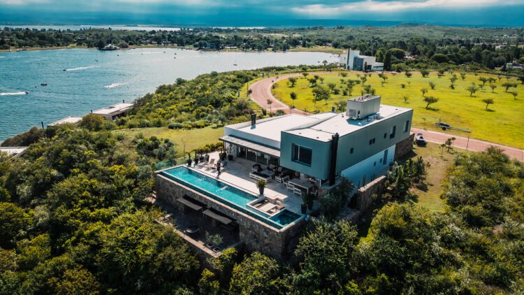 Punta Peñón, el desarrollo residencial de GNI que ofrece diseño, entorno natural y calidad constructiva