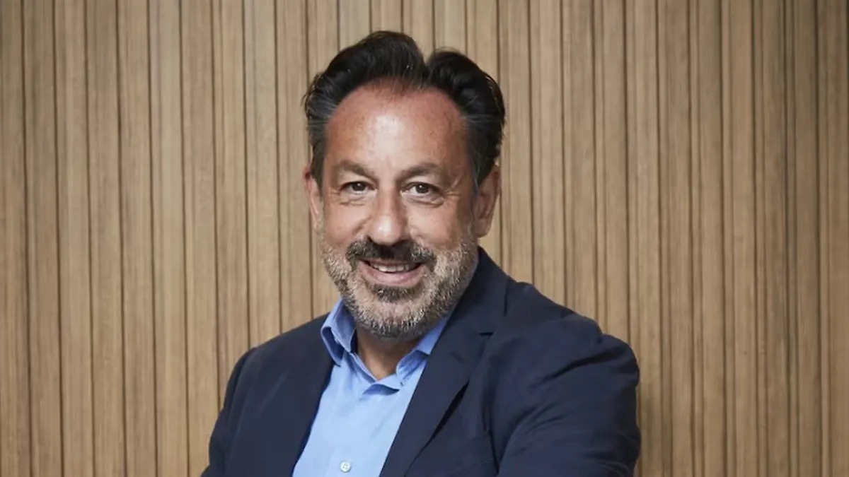 Consumo fragmentado, inflación resistente y alerta productiva: economista plantea un “reseteo” del programa de Milei