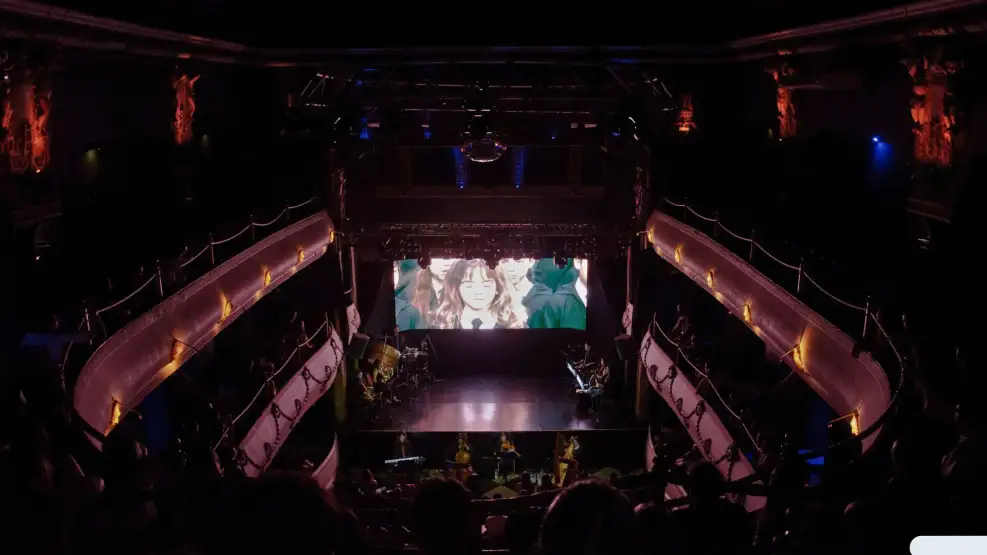 Cápsula Producciones: el proyecto cordobés que transforma el cine en experiencias inmersivas con música en vivo