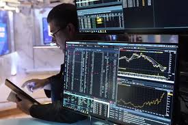 Los bonos argentinos caen y el riesgo país repunta ante amenaza arancelaria de EE.UU.