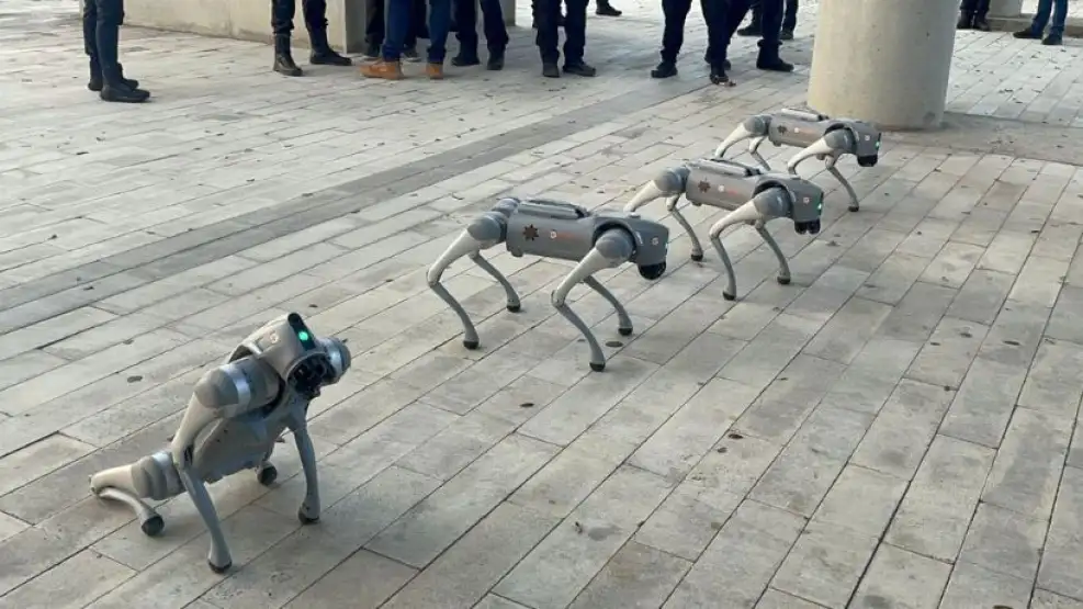 Una firma de Córdoba sale a ofrecer «perros robots» para tareas de vigilancia en empresas e industrias