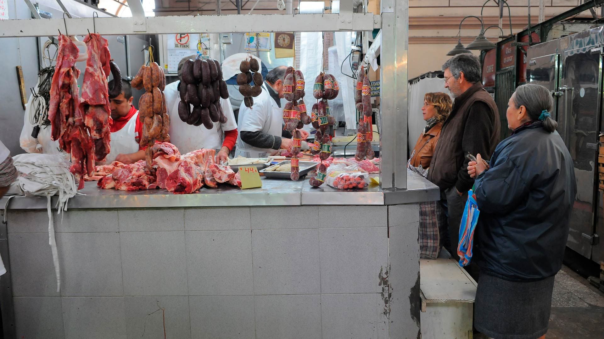 Ni la baja de precios reactiva el consumo: la carne vacuna toca mínimos históricos