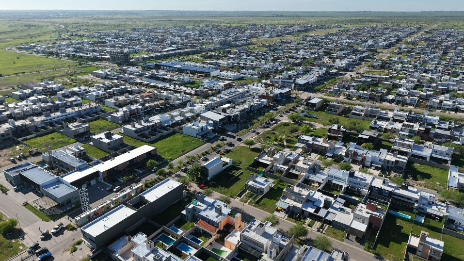 Empresas locales impulsan «Plantamos Docta»: una jornada histórica de forestación colectiva junto a la comunidad